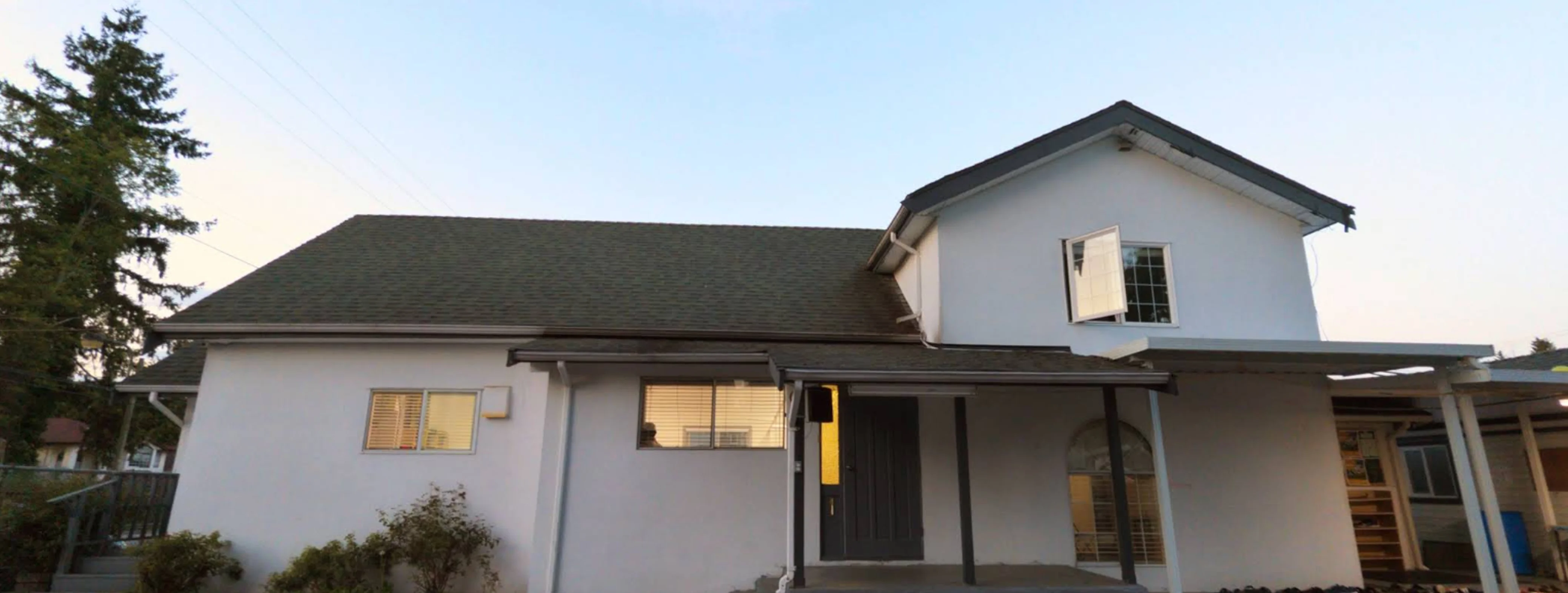 Exterior view of Masjid-Al-Huda Surrey building